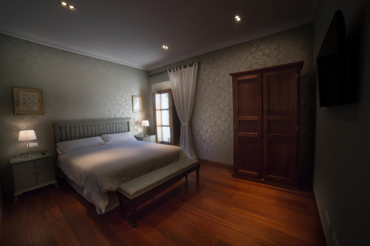 Posada Isabel De Castilla Мадригаль-де-лас-Альтас-Торрес Экстерьер фото